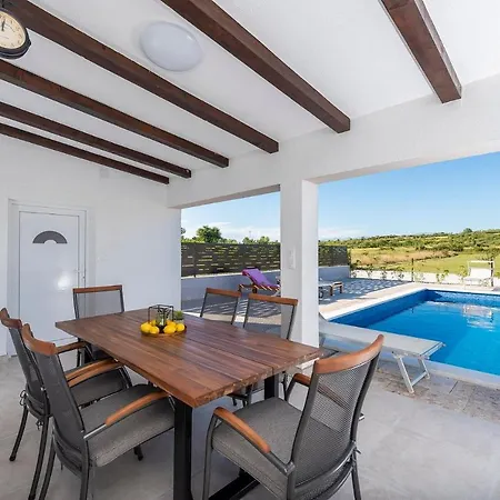 Mirabella Villa